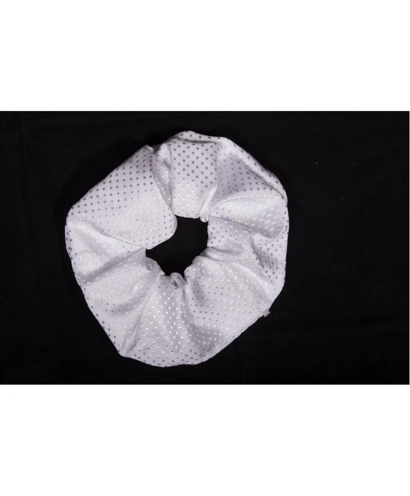 Showquest Vintage Devises Scrunchie in White